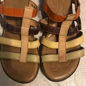 Born leather Sandal. Multi colors size 7.